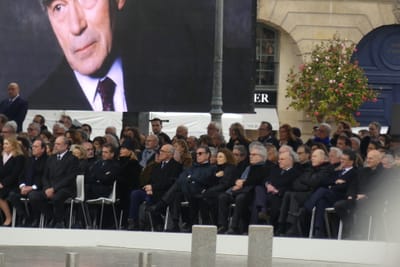 Quels  sont les apports de Robert Badinter à la démocratie de la France? (TP)
