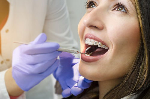 Proper Guidance For Wisdom Teeth Extraction And Its Recovery
