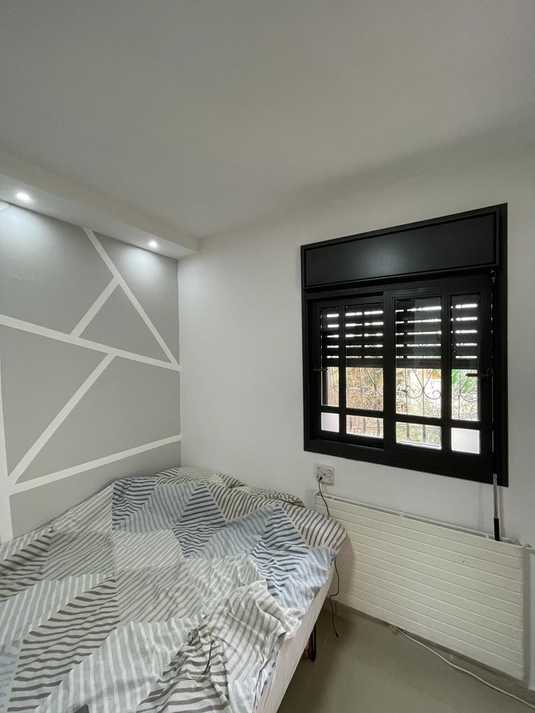 חלונות / ויטרינות פרופיל בלגי 7300 /4300