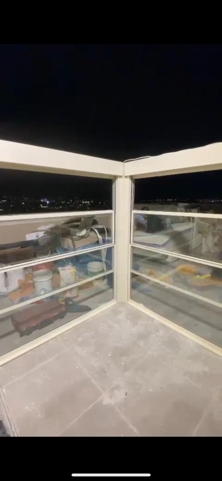 המעקות שלנו 