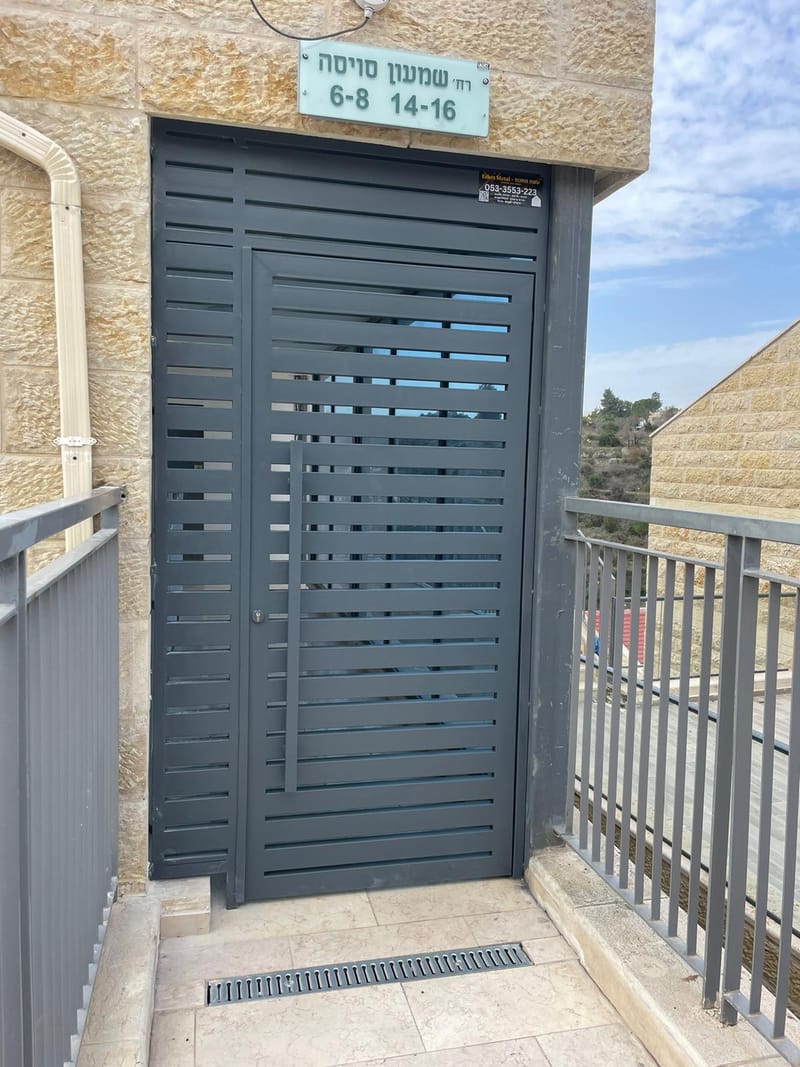 שערי אלומיניום וברזל 