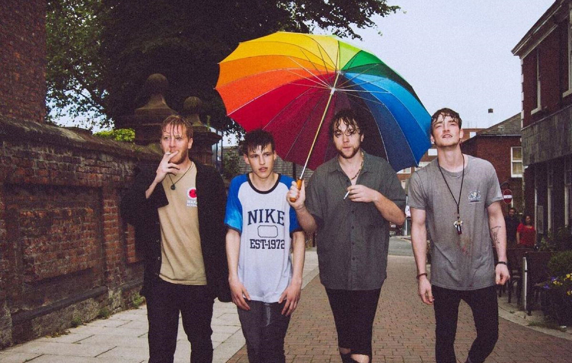 Musical Icons: Viola Beach