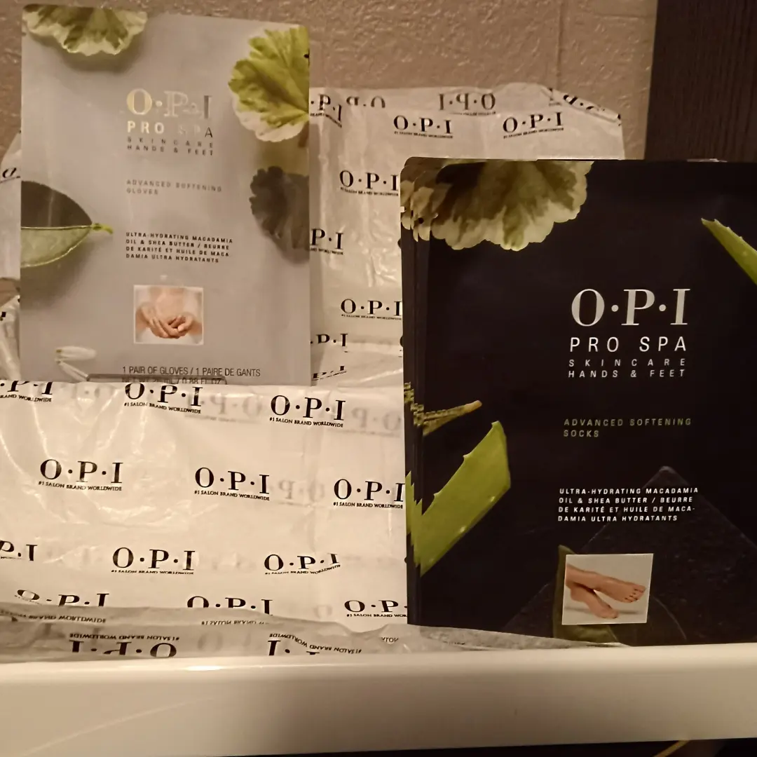 Advanced Softening Gloves / Booties
