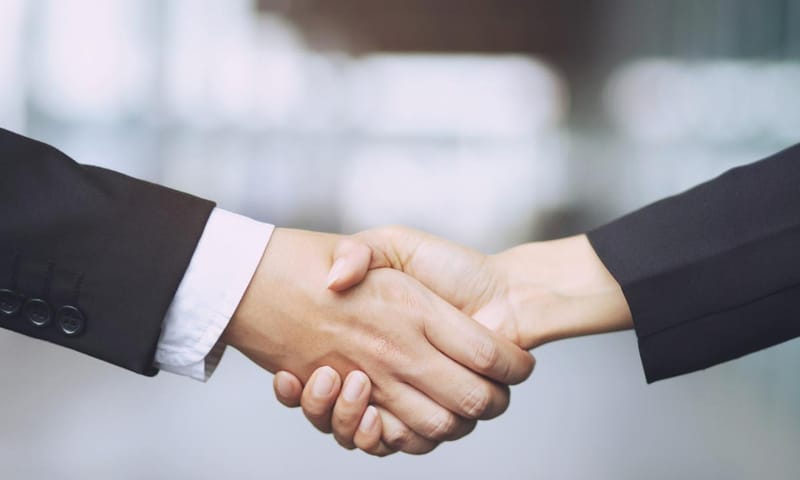 commercio di materiale plastico