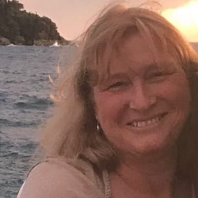 About YOUR TRAINER image