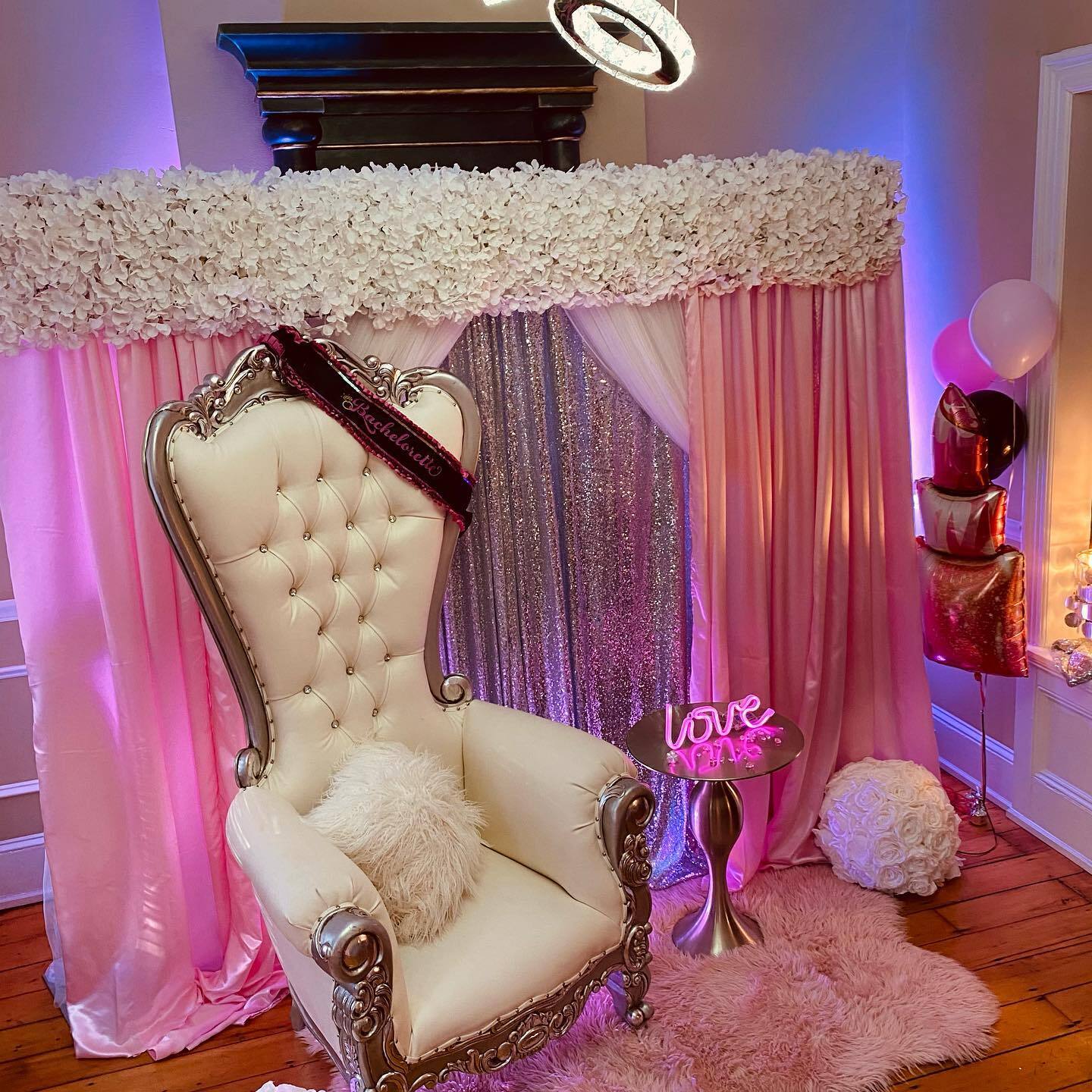 Silver Thone Event Themes