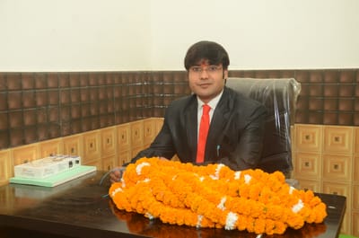 DR MANU SHARMA (MBBS)