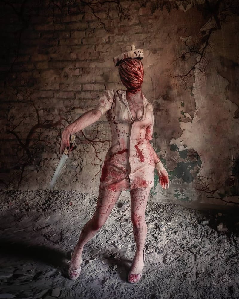 Sillent Hill Nurse Cosplay