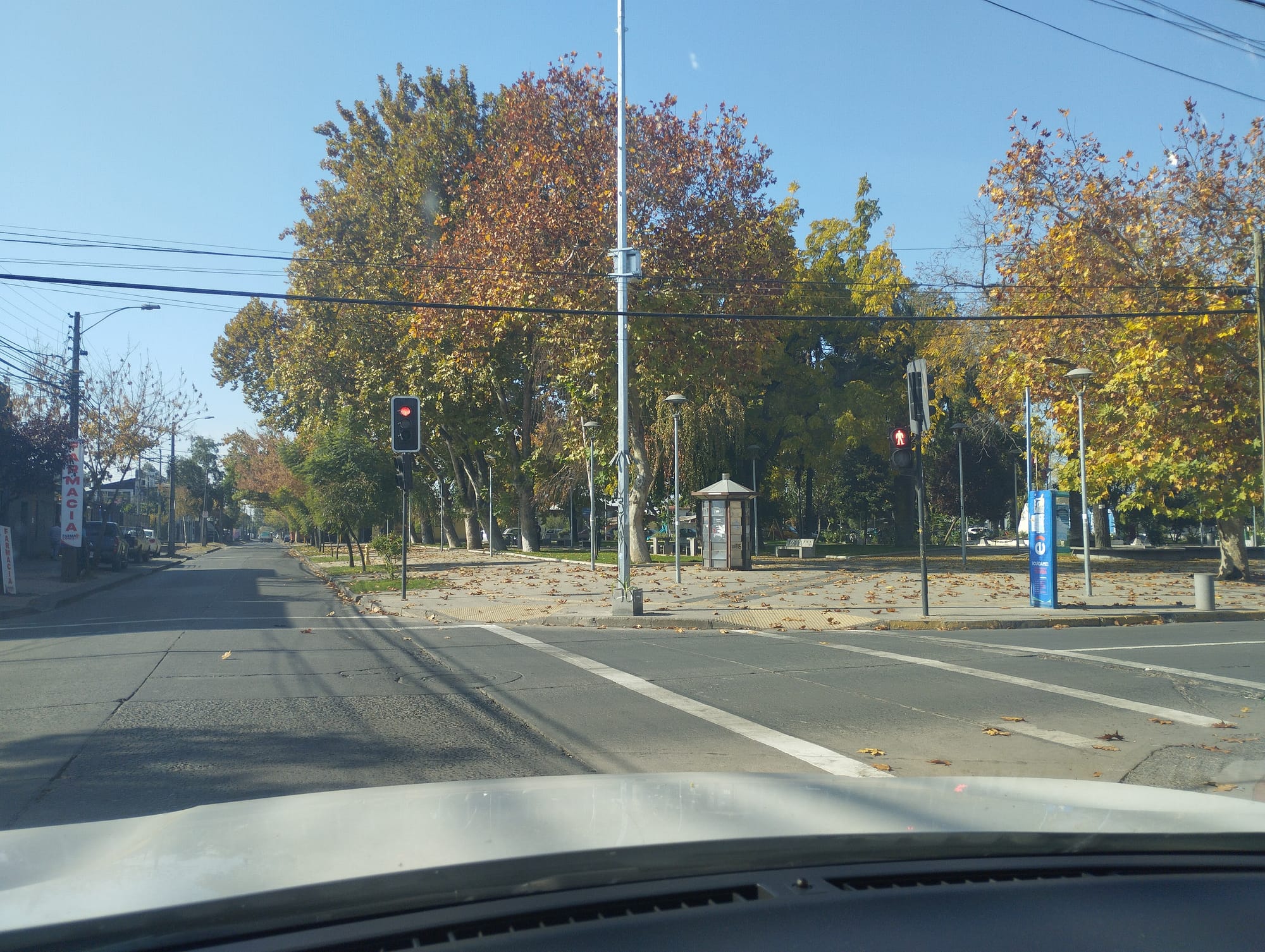 Se vende céntrico terreno de esquina, 350 m2,  en Plaza Arturo Prat Talca.