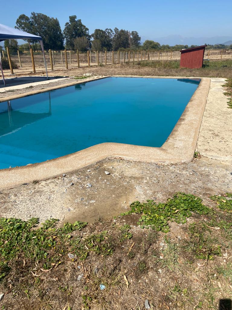 Se vende parcela de agrado con cabaña y piscina en Región del Maule