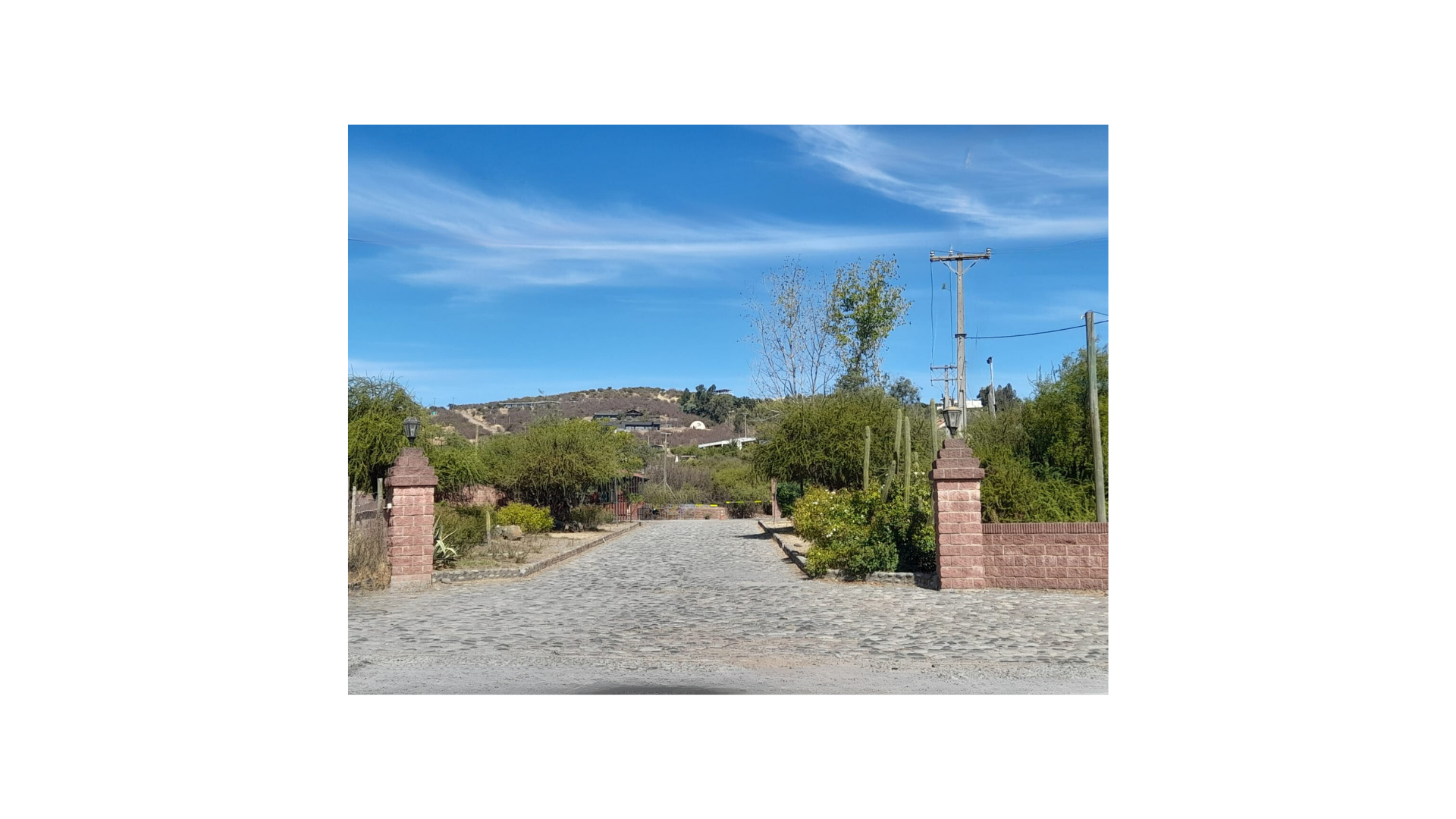 Se vende parcela de 5000 m2 en Loteo Lomas de Rauquén, Comuna de Pencahue, Región del Maule.