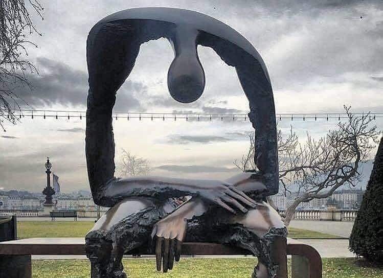 Melancholie Statue