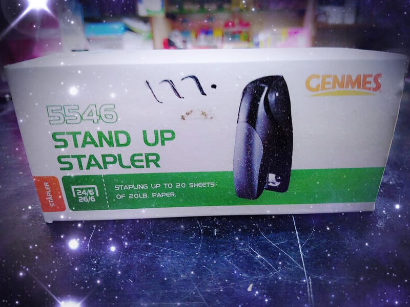 STAND UP STAPLER