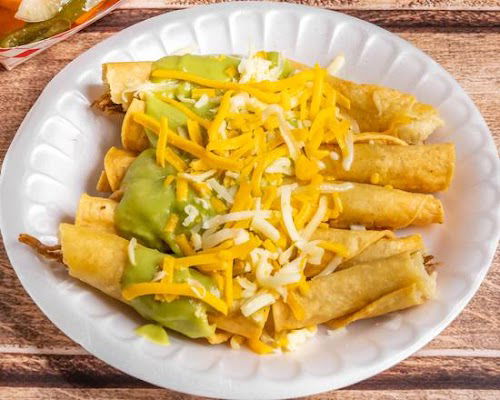 5 TAQUITOS W CHEESE, LETTUCE & GUACAMOLE