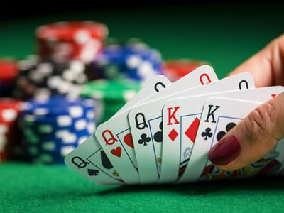 Ketentuan permainan poker online memakai uang asli