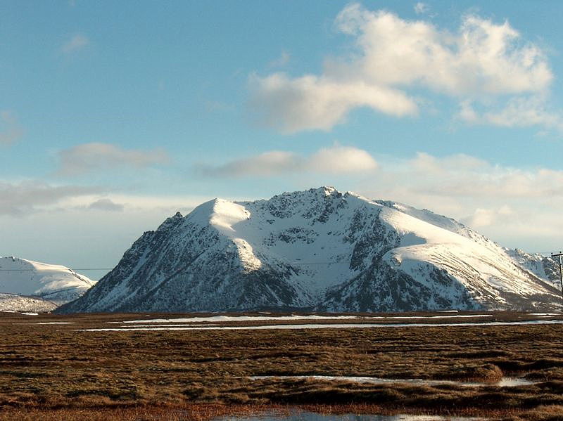 Kryssdalen i Middagsfjellet, Dverberg s.