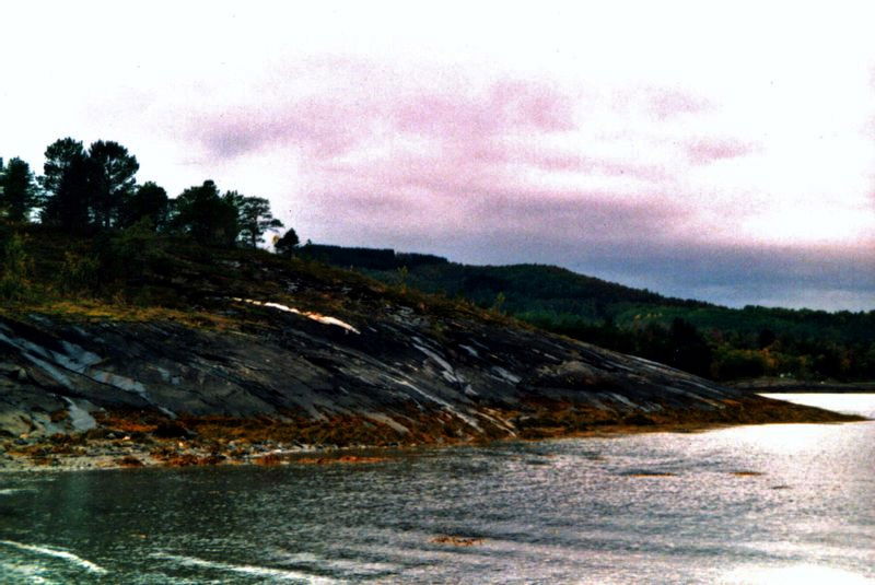 Mølnvikberget på Hekkelstrand, Ballangen s.