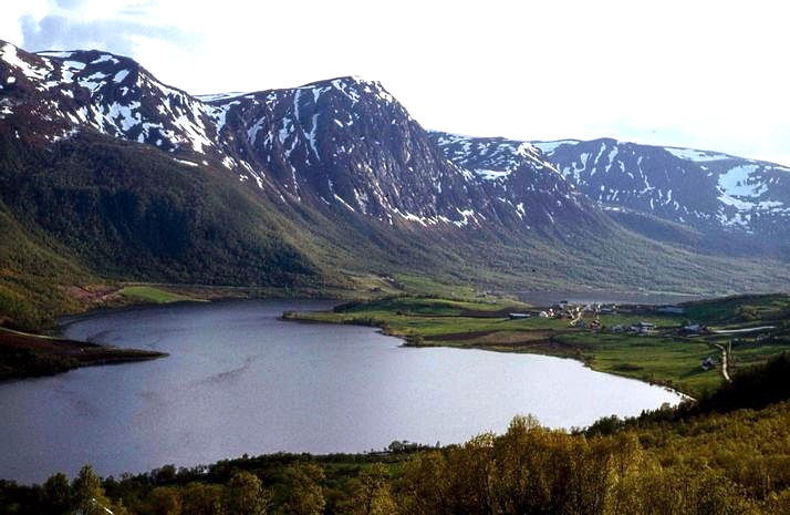 Kasfjorden, Trondenes s.