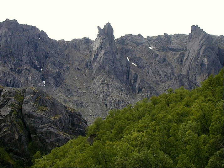 Votten i Slåttnesfjellet, Hadsel s,