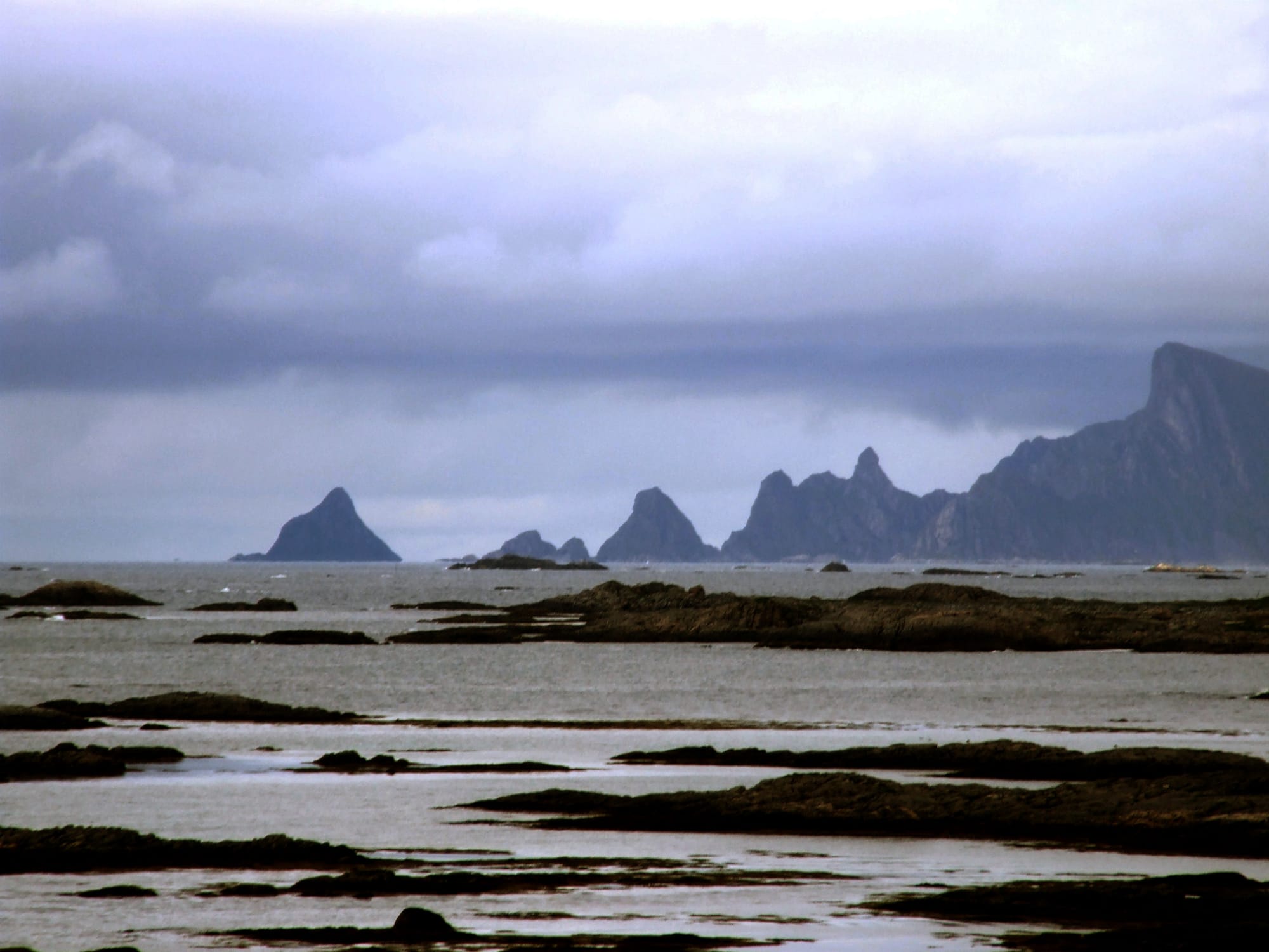 Bleiksøya, Stavan, Måtinden. Fot Magnus Børresen.