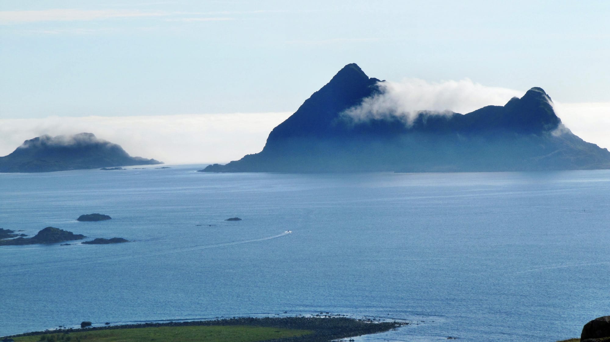 Litløya og Værøya, Bø s.