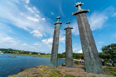Sverd i fjell