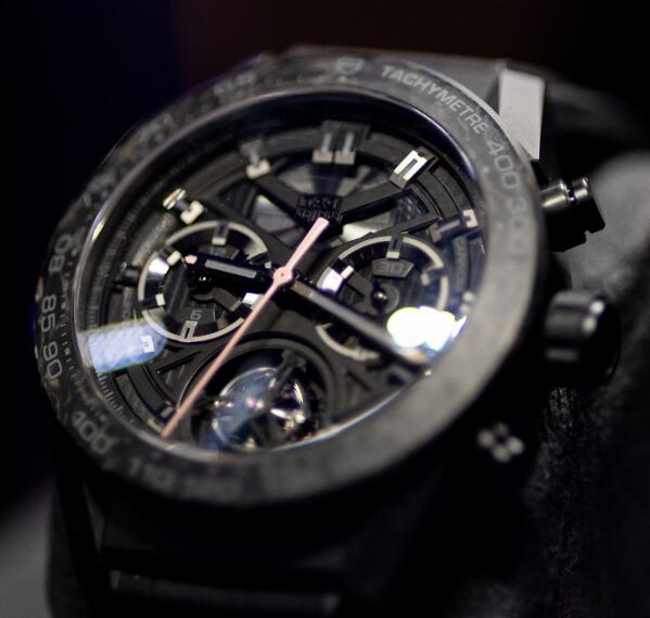 Réplique Montres TAG Heuer Carrera Heuer 02T Chronographe Tourbillon COSC en édition limitée