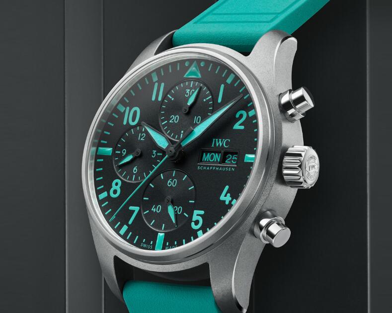 La Réplique Montre IWC Pilot’s Chronographe 41 Edition Mercedes-AMG Titane IW388108
