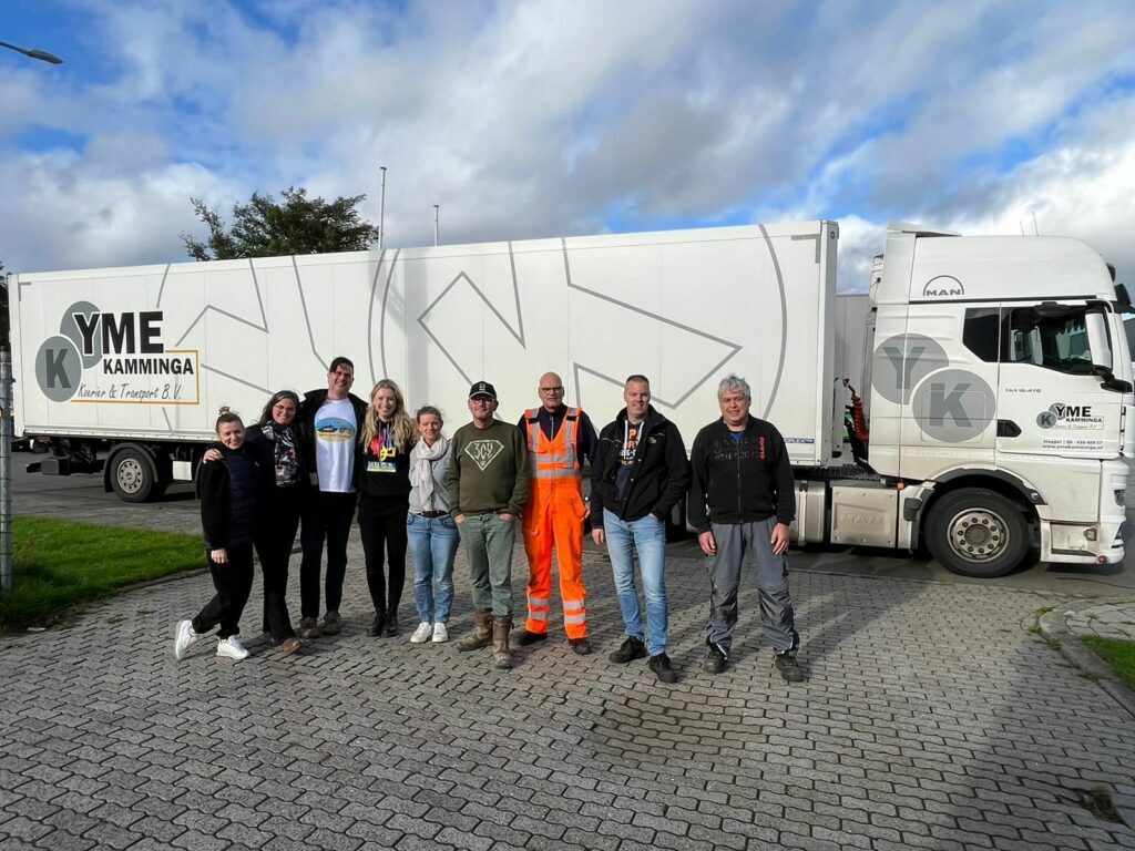 Inzameling levert een vrachtwagen vol met hulpgoederen op