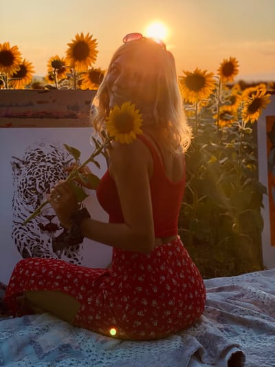 About the artist image