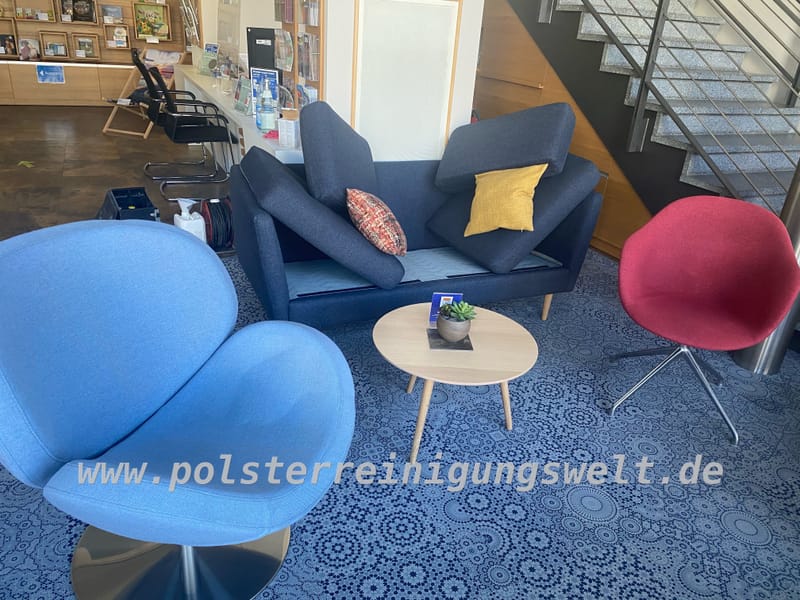 Polsterreinigungswelt im LVZ Café-Satz