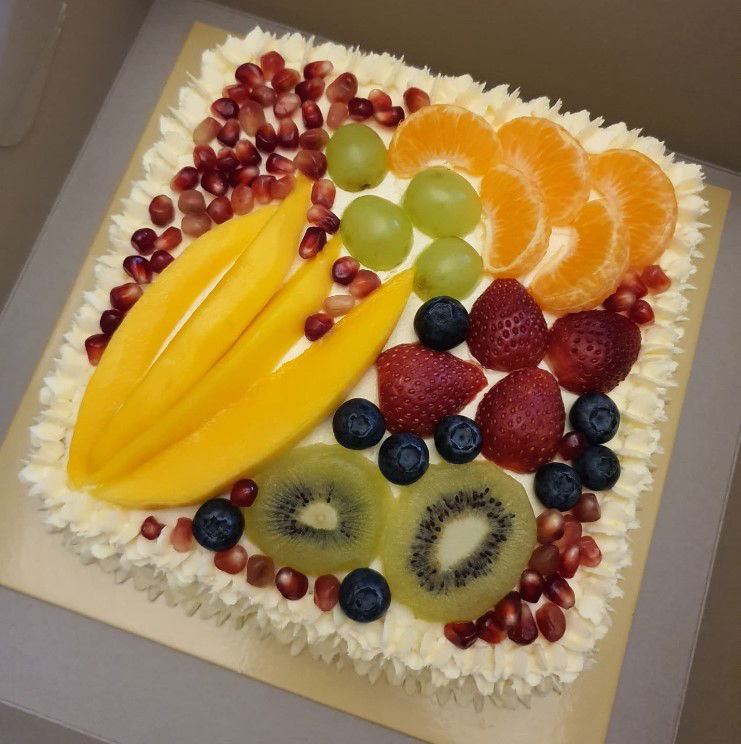 Fruity Vanilla Cake (C049 (i))
