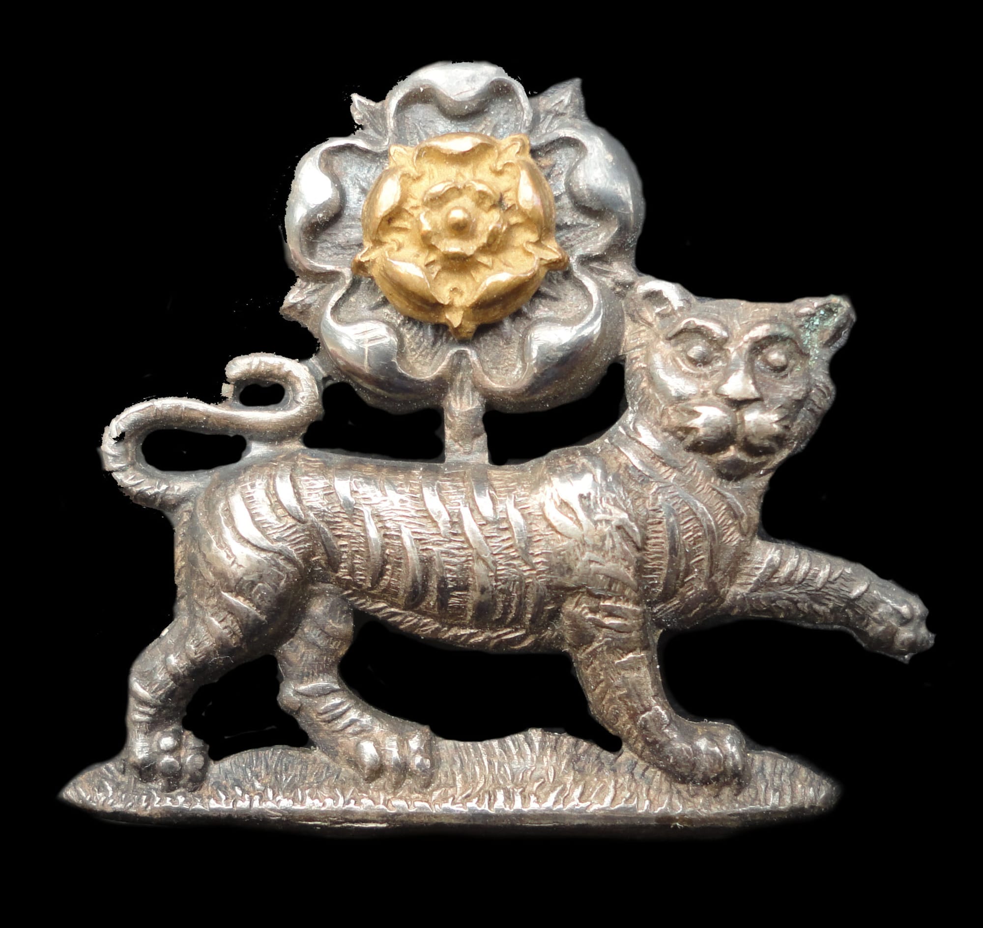 Volunteer Officers Collar Badge 1896 to 1908