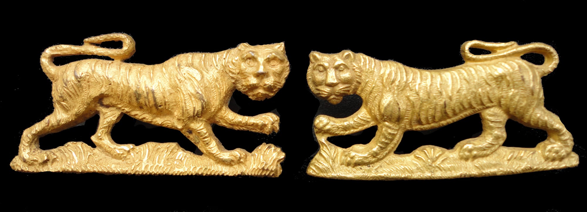 Regular Battalion Officers Collar Badges 1882 to 1896-Fire Gilt