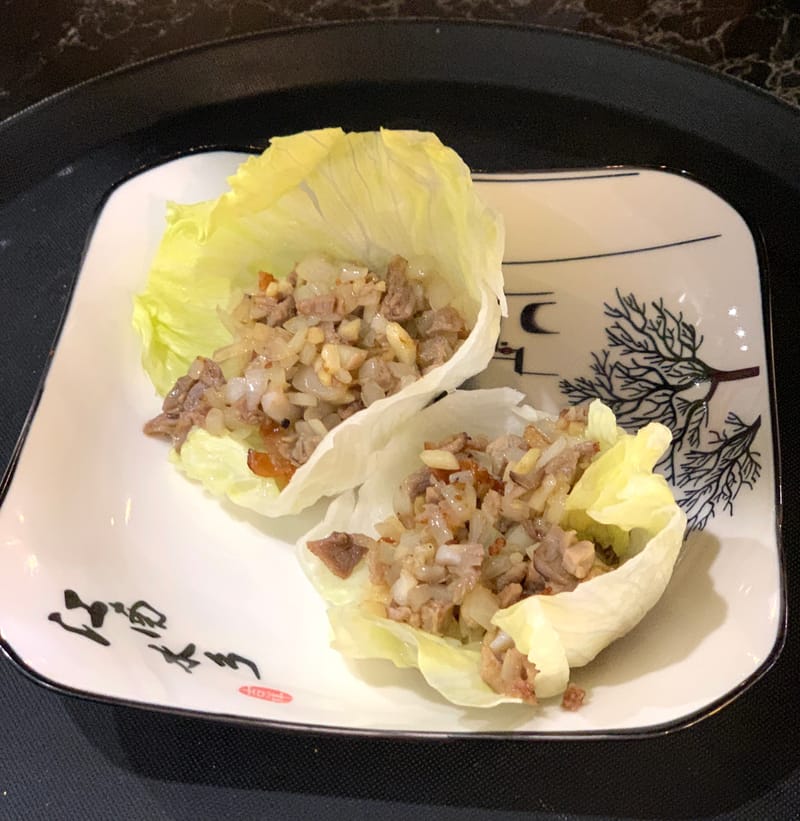 9. San Choy Bao with Duck (4 pcs)