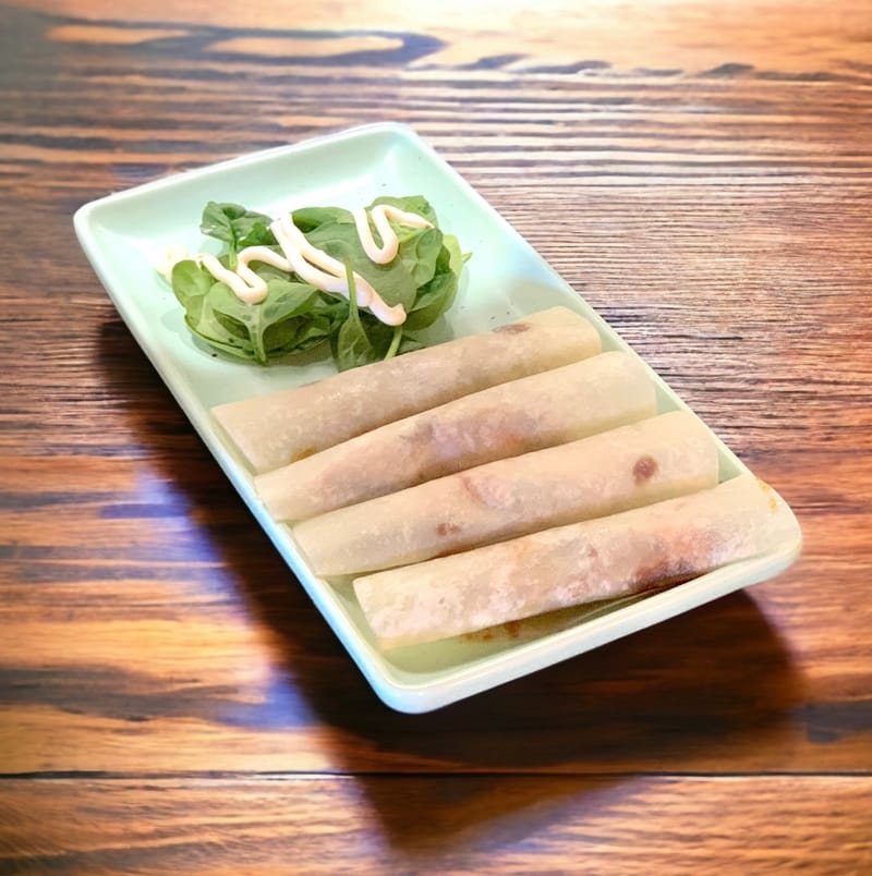 7. 北京鸭卷 - Beijing Duck Rolls (4 pcs)