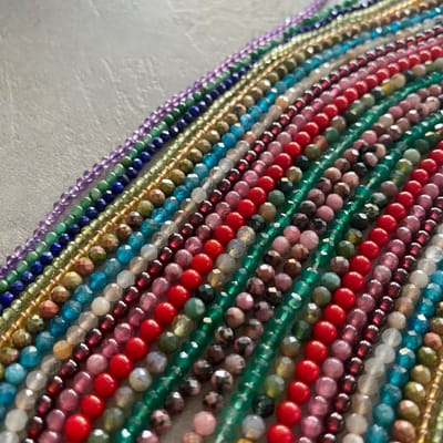 PIETRE, COLORI E VARIANTI image