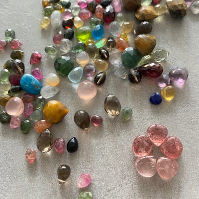 PIETRE, COLORI E VARIANTI image