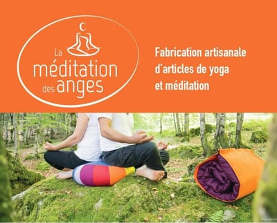 C'est artisanal, c'est français, c'est personnalisé, c'est beau et original, c'est respectueux de la nature... Que demander de plus pour un tapis ou un coussin de méditation/yoga?