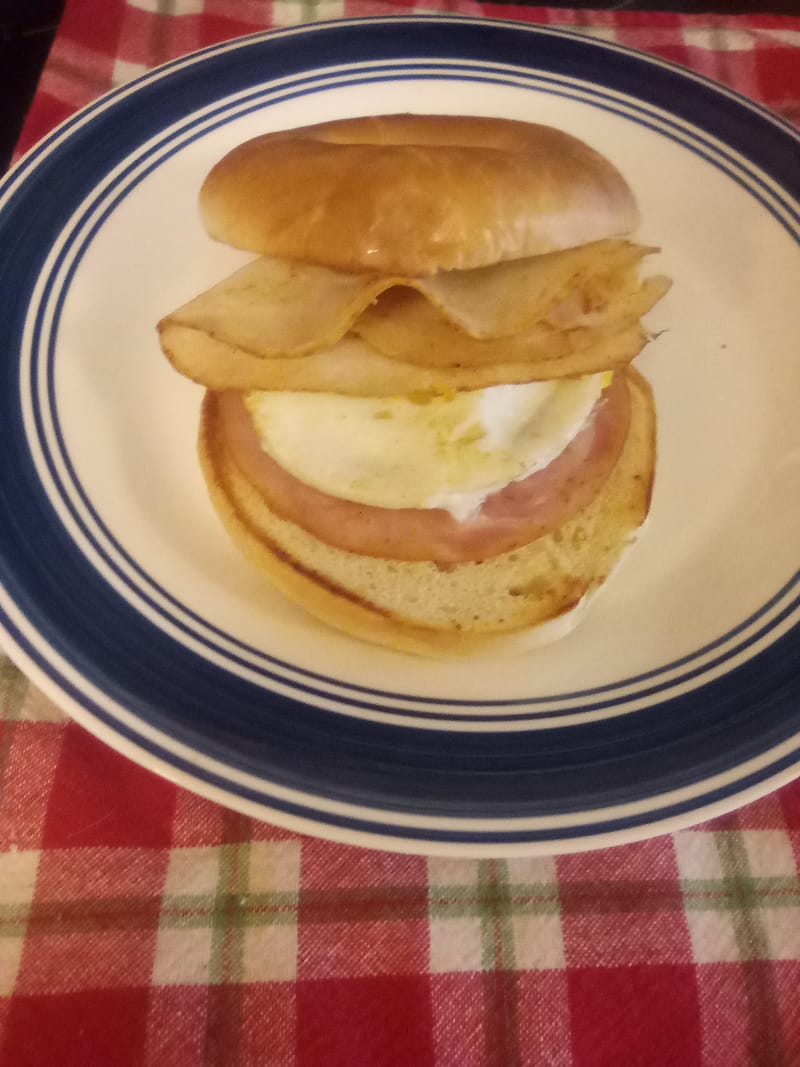 Breakfast Bagel