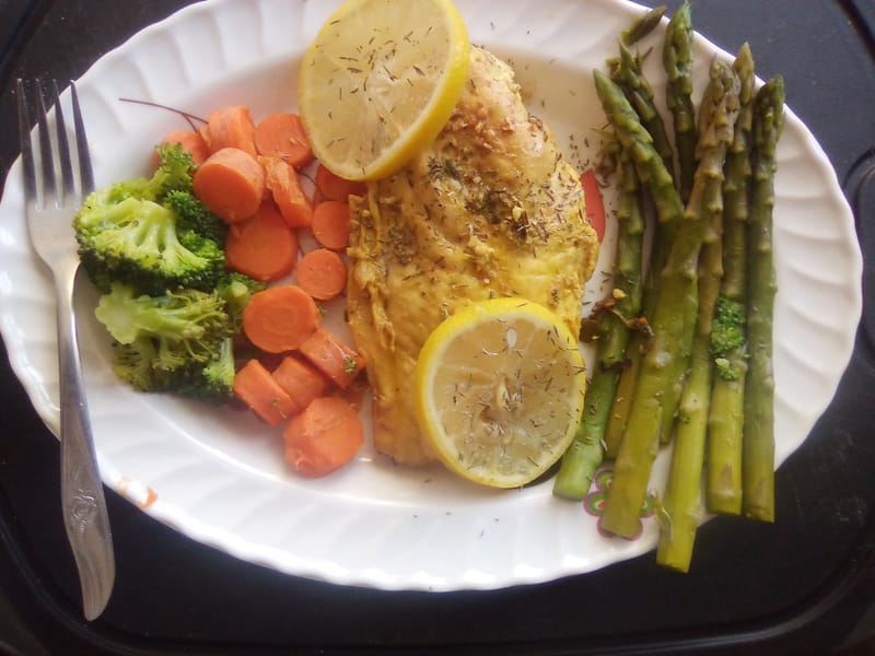 Lemon Chicken with Fresh Veggies