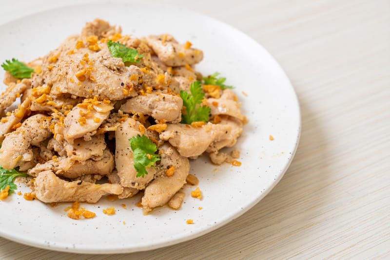 Gai Kratiam Prik Thai