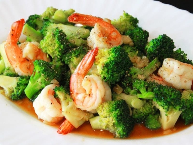 Phad Broccoli Goong