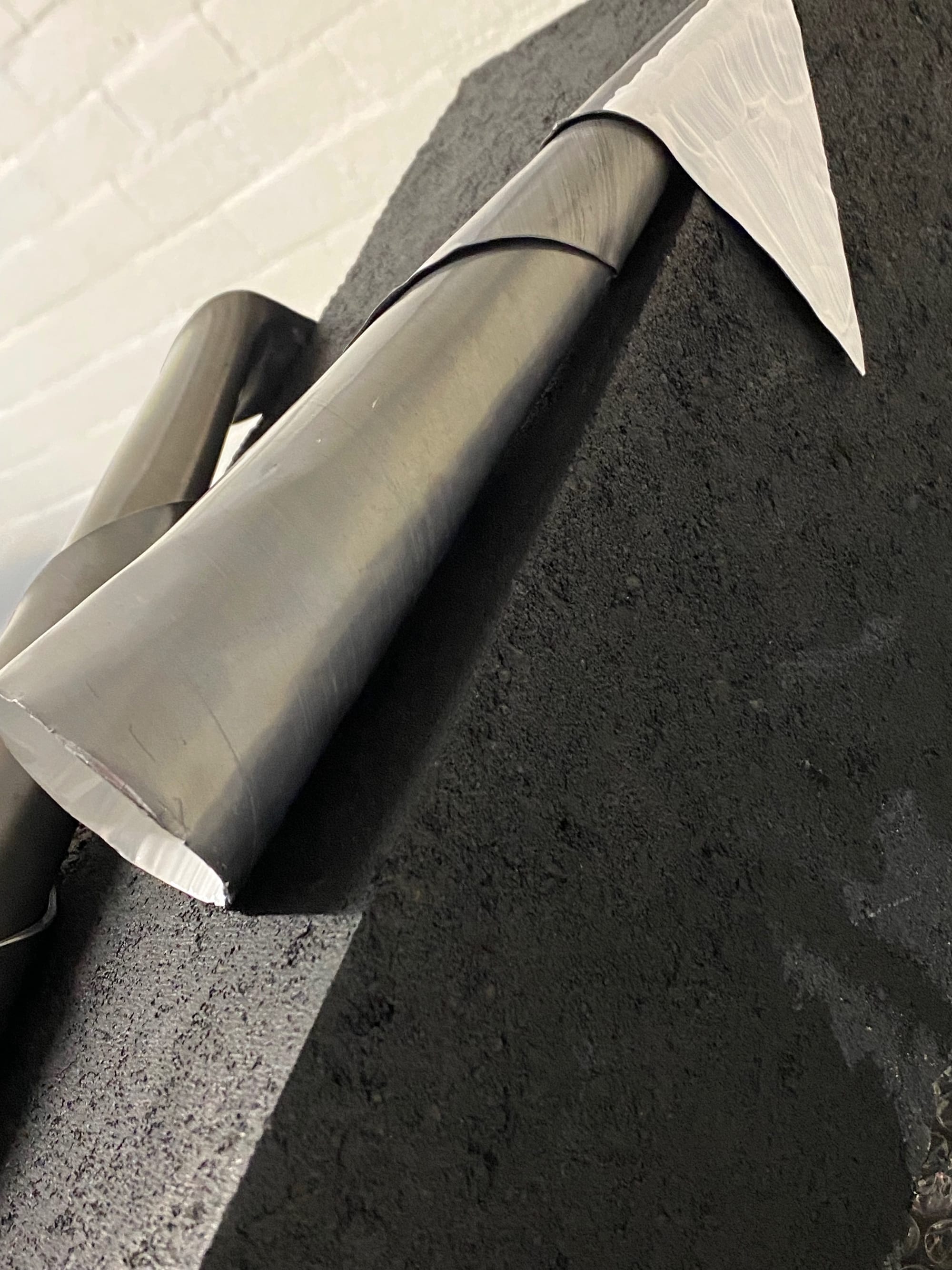 Horn of Plenty 2023  detail  - mixed media steen.acryl en lood.