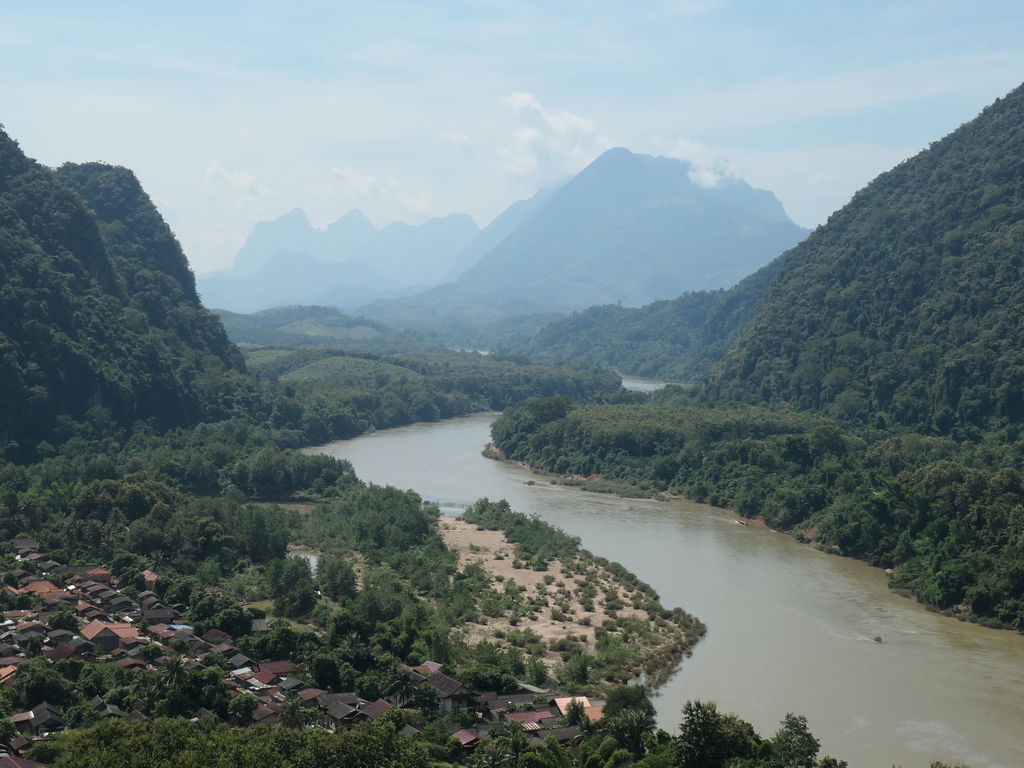 LAOS - Terminé