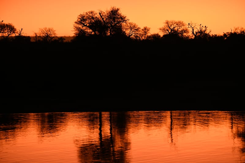 Le soir, le matin, la nuit
