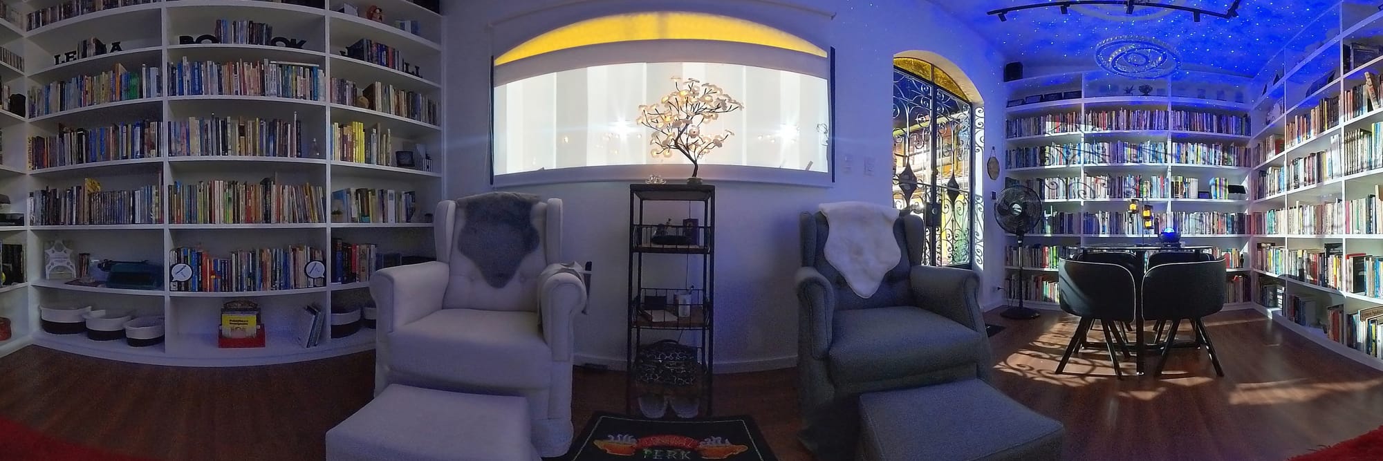 Panorâmica da biblioteca