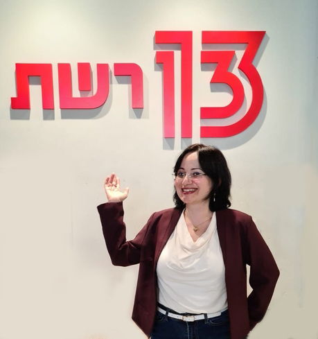 ד"ר אולגה סמיונוב מתאריינת בתוכנית של אמנון לוי