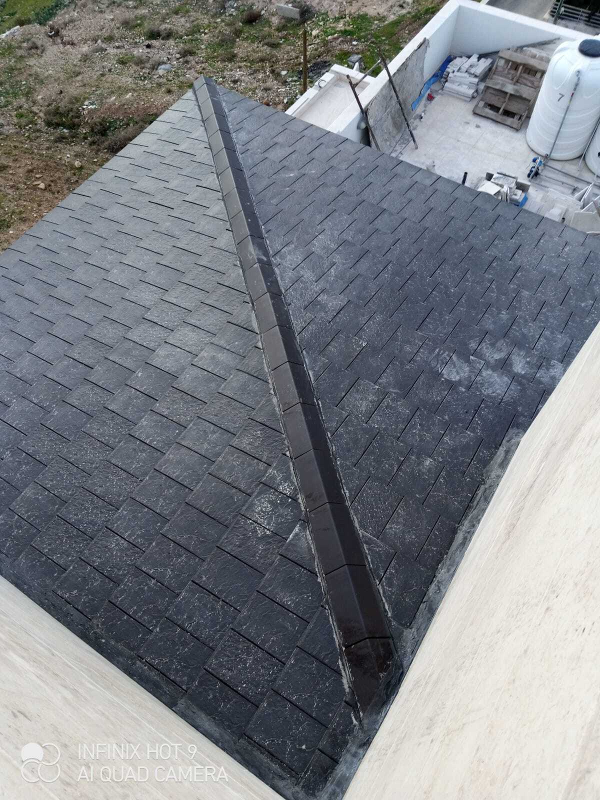 مجموعه من مظلات القرميد 