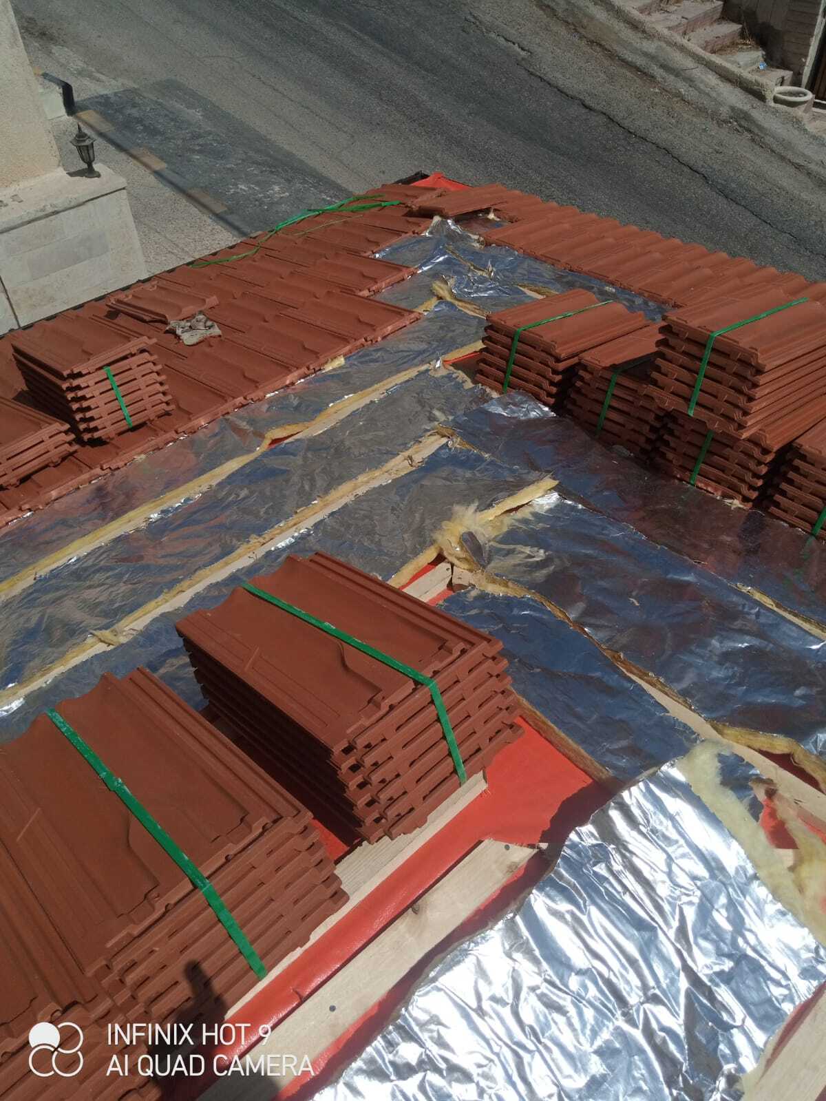 مجموعه من مظلات القرميد 